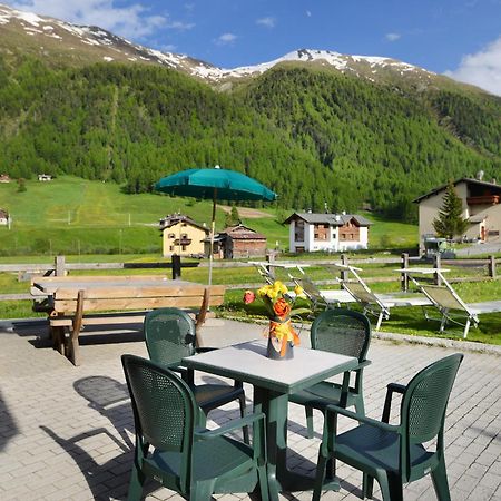 Le Cascate Appartamenti Livigno Extérieur photo